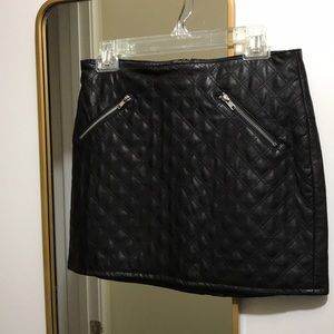 Faux leather skirt / mini skirt